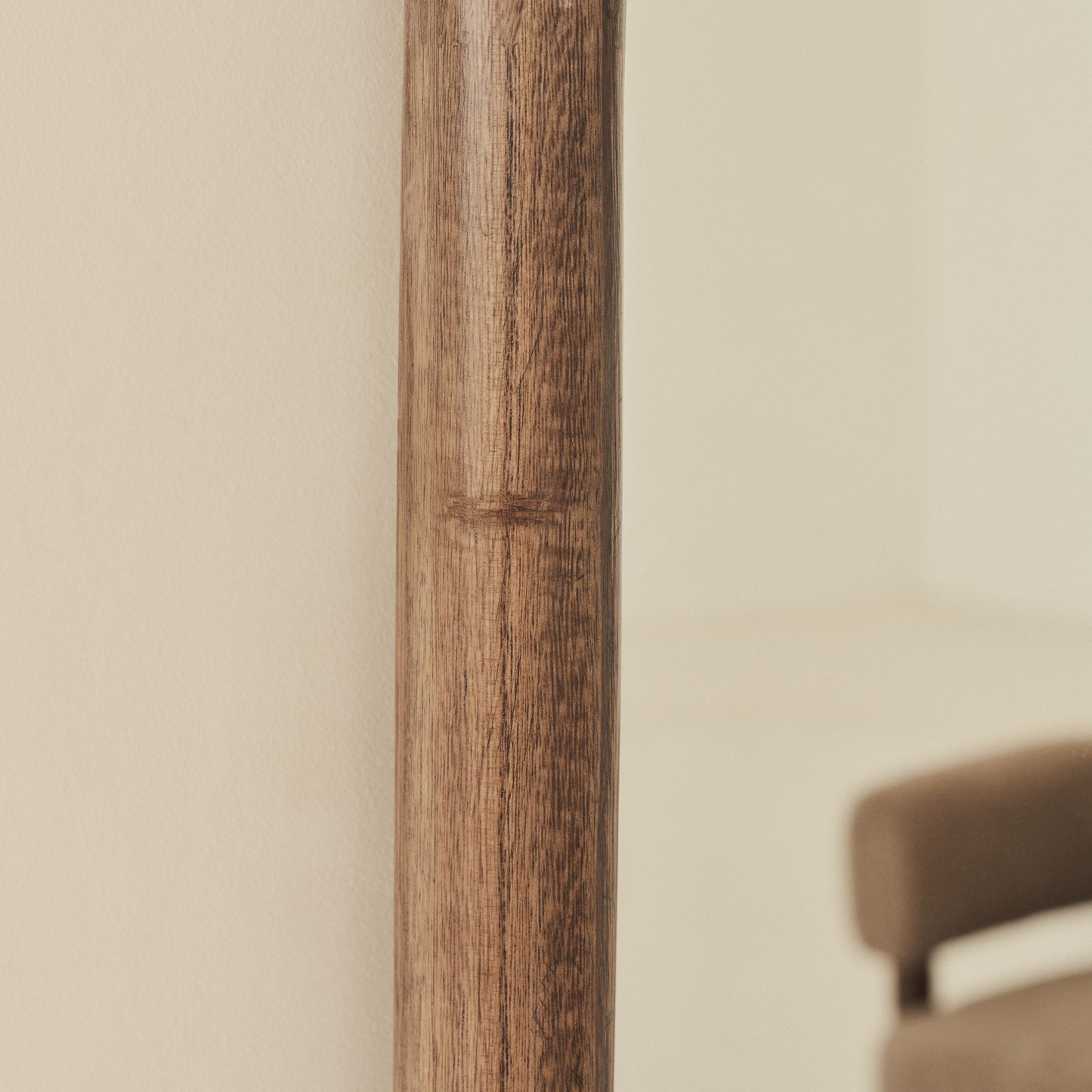 Espejo Amora – Espejo de cuerpo entero grande con marco de madera curvado (180 cm x 90 cm)**